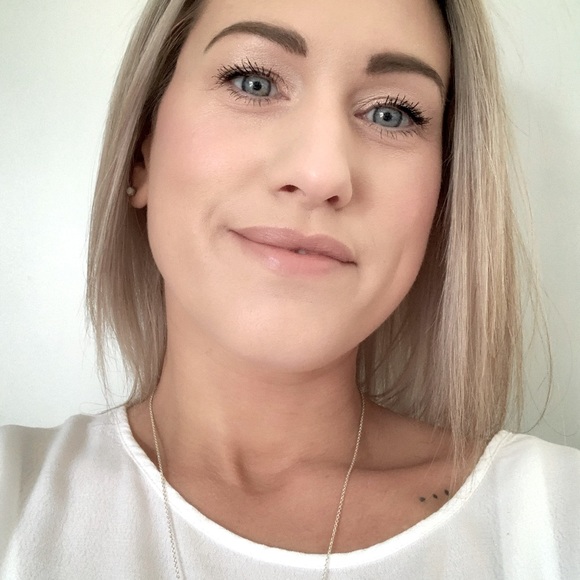 Meet your Posher, Frances - Picture 1 of 1